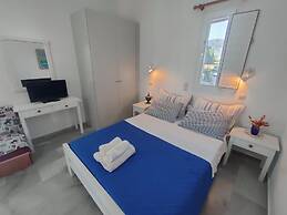 Kiki's Dream Refurbished Apartment With a Bacony and sea Views