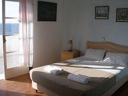 Beach Villa Akrotiri