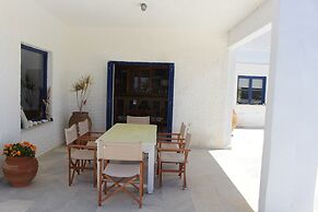 Beach Villa Akrotiri