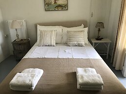 The Hill Top Cottage House In Kea