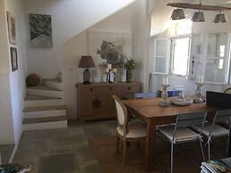 The Hill Top Cottage House In Kea