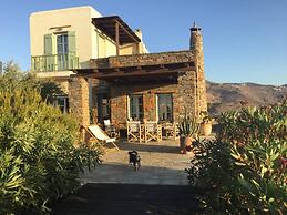 The Hill Top Cottage House In Kea