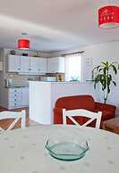 Holiday Home 4 Ananas, Only 70m far From the Beach