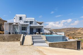 Mykonos Big Blue Villas & Suites At The Seaside