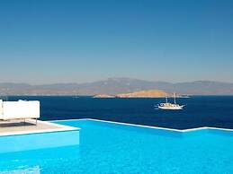 Welcome to Villa Soligia! Beach Front Villa Large Private Pool Amazing