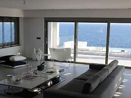 Welcome to Villa Soligia! Beach Front Villa Large Private Pool Amazing