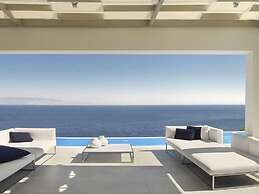 Welcome to Villa Soligia! Beach Front Villa Large Private Pool Amazing