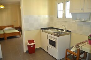 Holiday Studio Apartments 