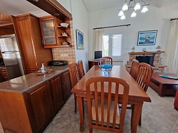 The Mirador Boutique Villa With Scenic Sea View