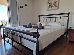 The Mirador Boutique Villa With Scenic Sea View