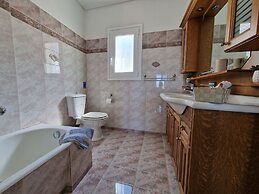 The Mirador Boutique Villa With Scenic Sea View