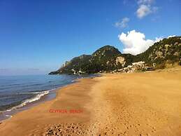 Corfu Glyfada Menigos Resort 5-8-a