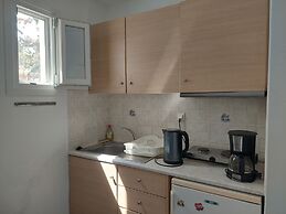 Kikis Refurbished Apartment a Veranda Dream