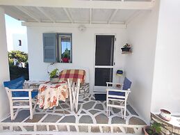 Kikis Refurbished Apartment a Veranda Dream