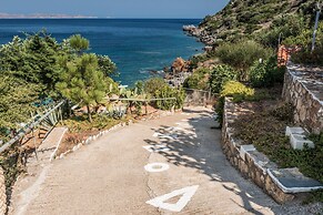 Apartment Over the sea Private Place to Swim