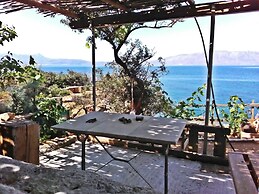 Apartment Over the sea Private Place to Swim