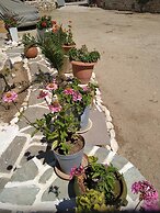 Kiki's Apartment Huge Balcony Dream