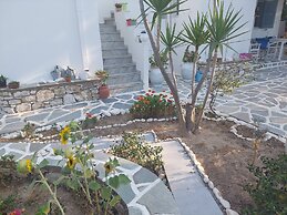 Kiki's Apartment Huge Balcony Dream