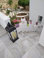 Kiki's Apartment Huge Balcony Dream