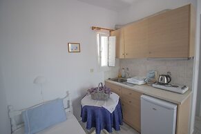 Kiki's Apartment Huge Balcony Dream