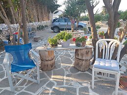 Kiki's Apartment Huge Balcony Dream