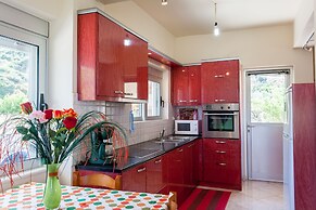 House Just on the Beach -included 2 Canoe and 2 Bicycles