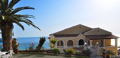 Holiday Apartments With Pool Maria on Agios Gordios Beach