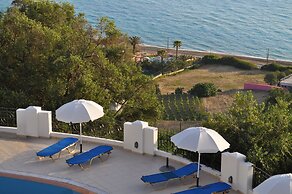 Holiday Apartments With Pool Maria on Agios Gordios Beach