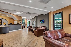 Pristine and Posh 2bd/2ba Condo With Private Balcony - #6en165