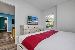 Pristine and Posh 2bd/2ba Condo With Private Balcony - #6en165