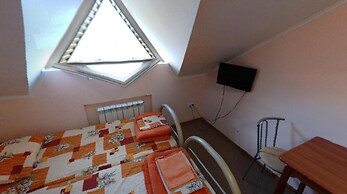 Guest House Villa Nadezhda