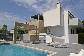 Xenos Villa 1 With Private Swimming Pool Near The Sea