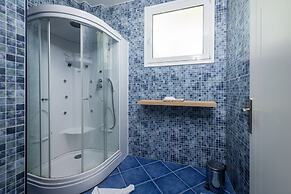 Xenos Villa 1 With Private Swimming Pool Near The Sea