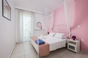 Xenos Villa 1 With Private Swimming Pool Near The Sea