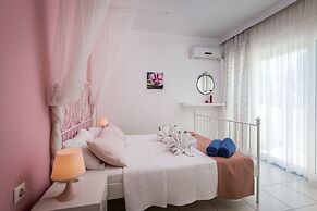 Xenos Villa 1 With Private Swimming Pool Near The Sea