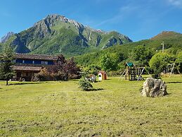 Casa Rural La Matuca, Senda Del Oso, Asturias