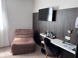 Brit Hotel - Hotel de l'Hippodrome