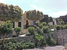 Group Accomodation, Heliopetra Studios And Houses