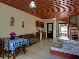 Group Accomodation, Heliopetra Studios And Houses
