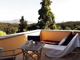 Group Accomodation, Heliopetra Studios And Houses