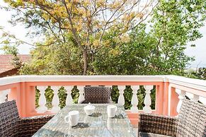 Stylish Art Deco Apartment Close To The Beach