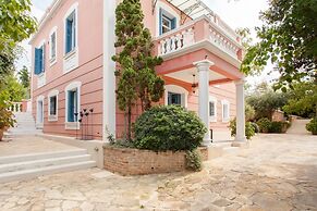 Stylish Art Deco Apartment Close To The Beach