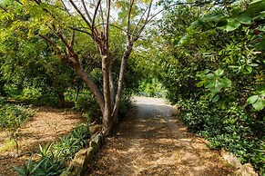 Stylish Art Deco Apartment Close To The Beach