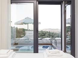 Superior 3-bedroom Villa Cassiope With Private Pool and Breathtaking S