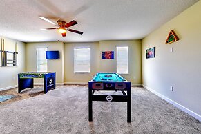 Brand New Champions Gate Resort, Game Room, Near Attractions!!