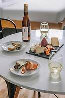 Sonder by Marriott Bonvoy Le Victoria Apartments Old Montreal