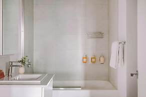 Sonder by Marriott Bonvoy Le Victoria Apartments Old Montreal