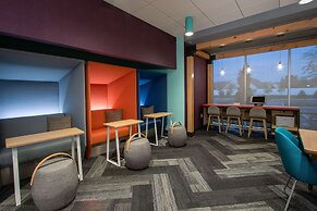 Tru by Hilton Grove City Columbus
