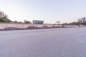 Beach Front 4 Bedroom Pool Villa RV