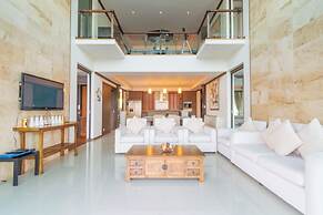 Beach Front 4 Bedroom Pool Villa RV